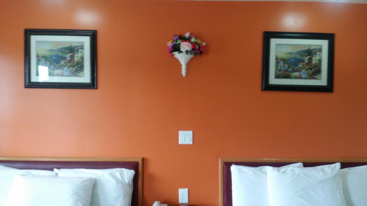 River Mist Inn Sturgeon Falls Esterno foto