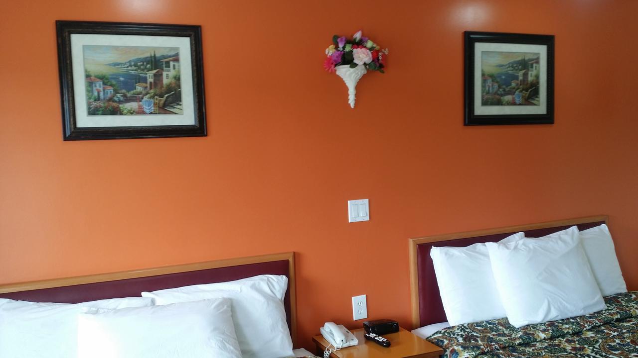 River Mist Inn Sturgeon Falls Esterno foto