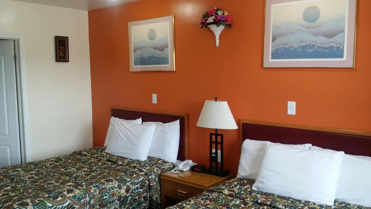 River Mist Inn Sturgeon Falls Esterno foto
