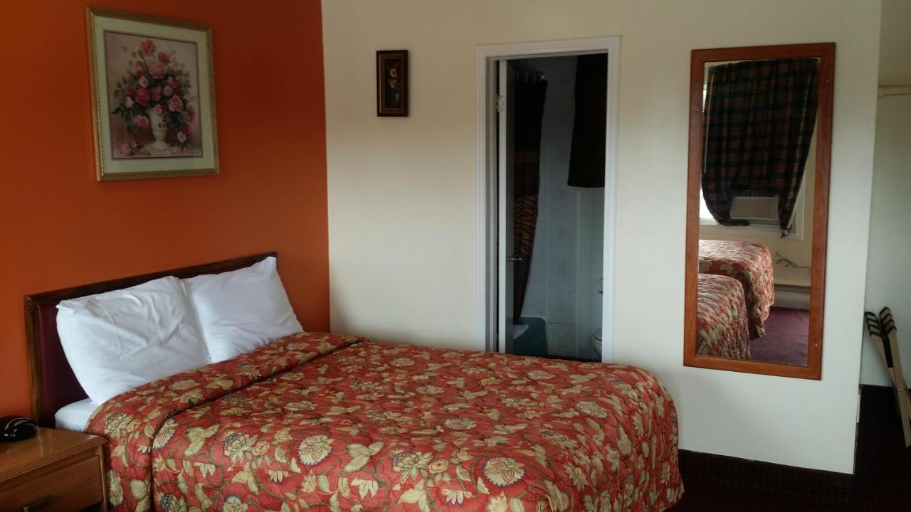 River Mist Inn Sturgeon Falls Esterno foto