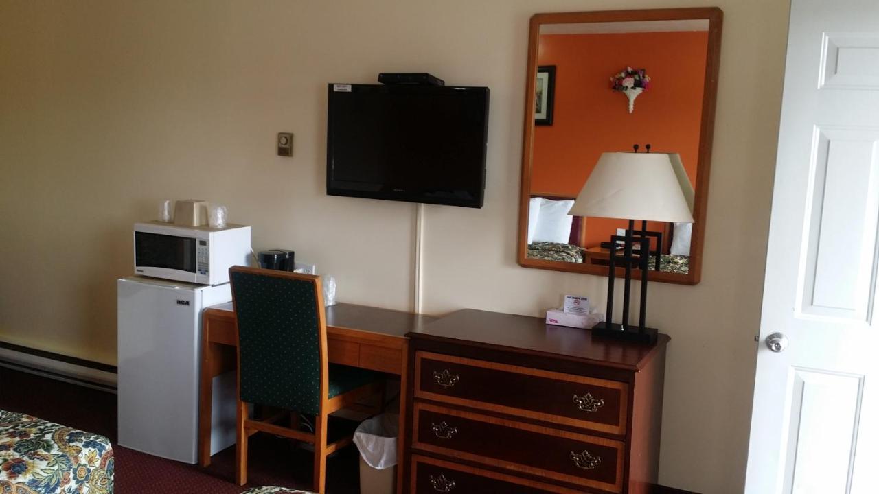 River Mist Inn Sturgeon Falls Esterno foto